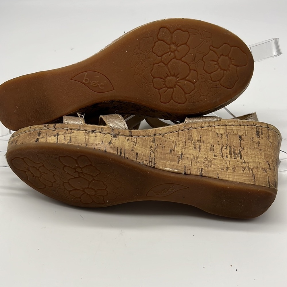 b.o.c Gold Metallic Leather Sandals with Cork Wedge Heel size 7 - Picture 6 of 10